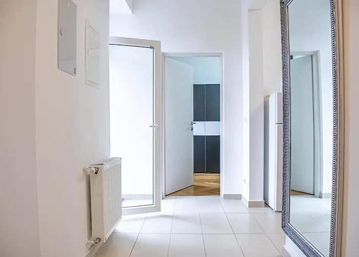Affordable 2br Apt-near Wiener Stadthalle Apartment Wien