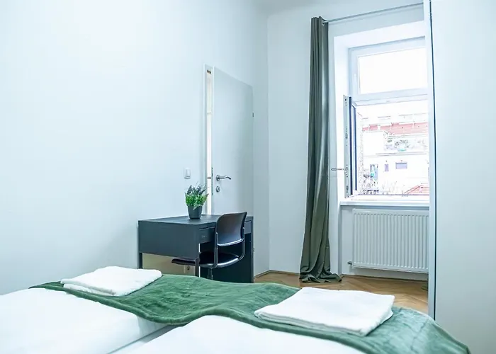 Affordable 2br Apt-near Wiener Stadthalle *